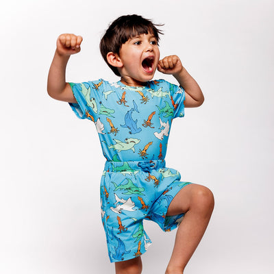 T-shirt med hammerhajer