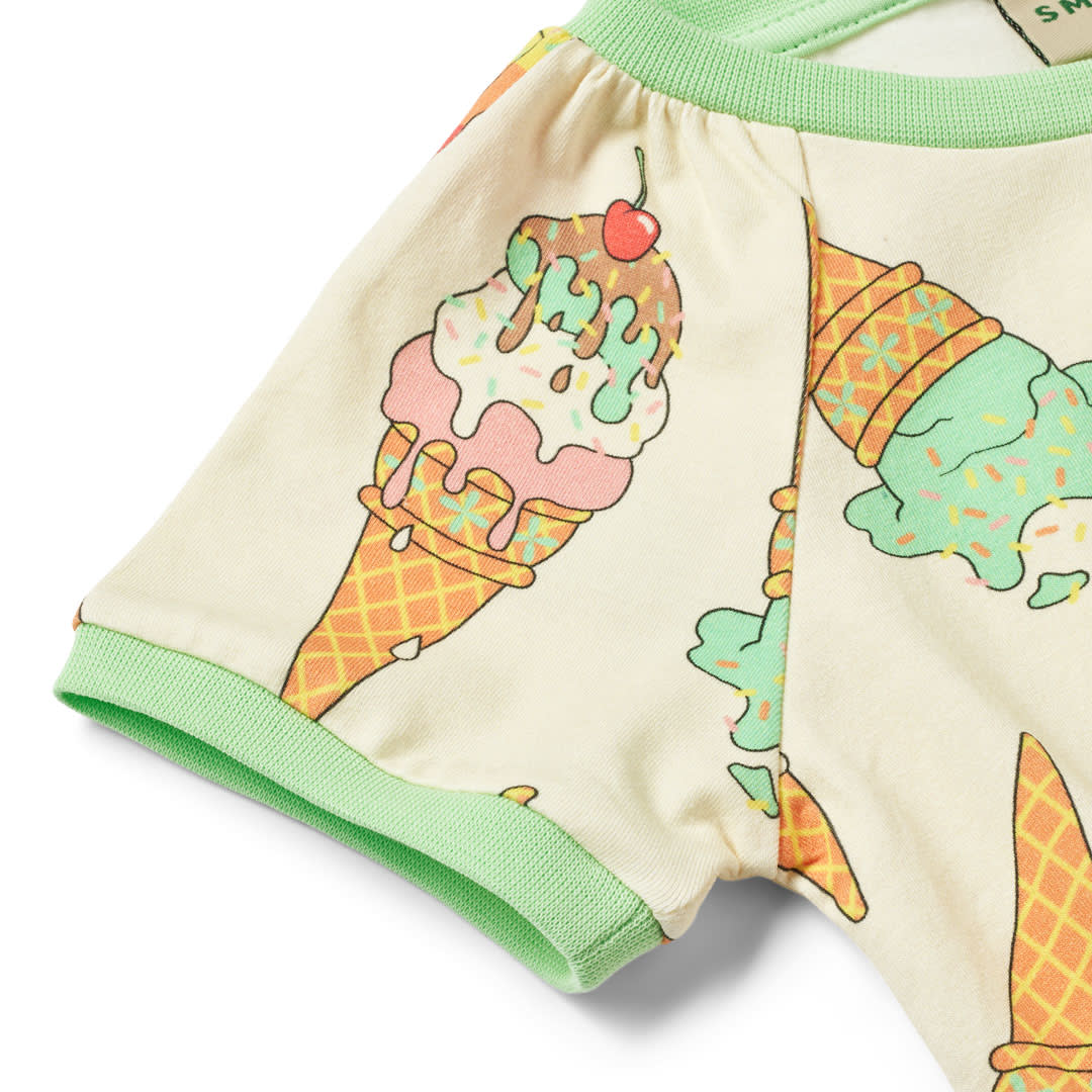 Kortærmet kjole med is