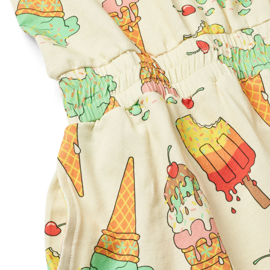 Kortærmet kjole med is