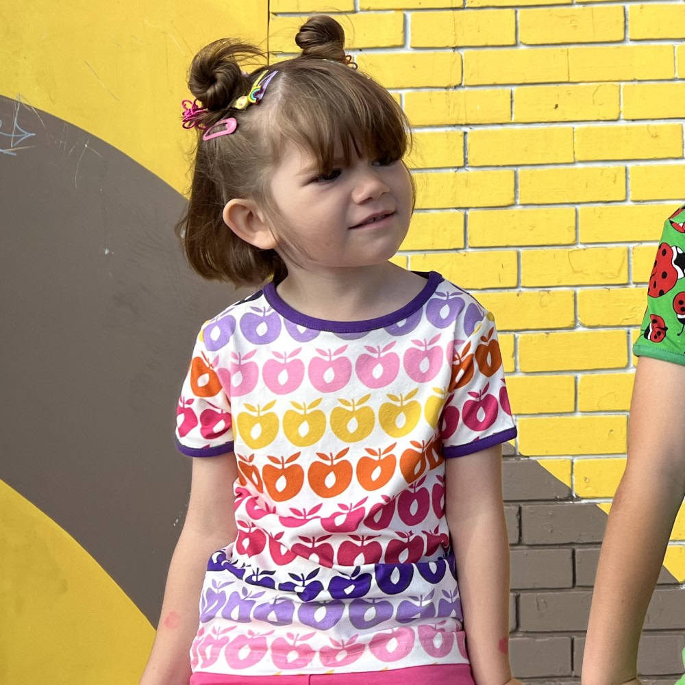 T-shirt med mini retro æbler