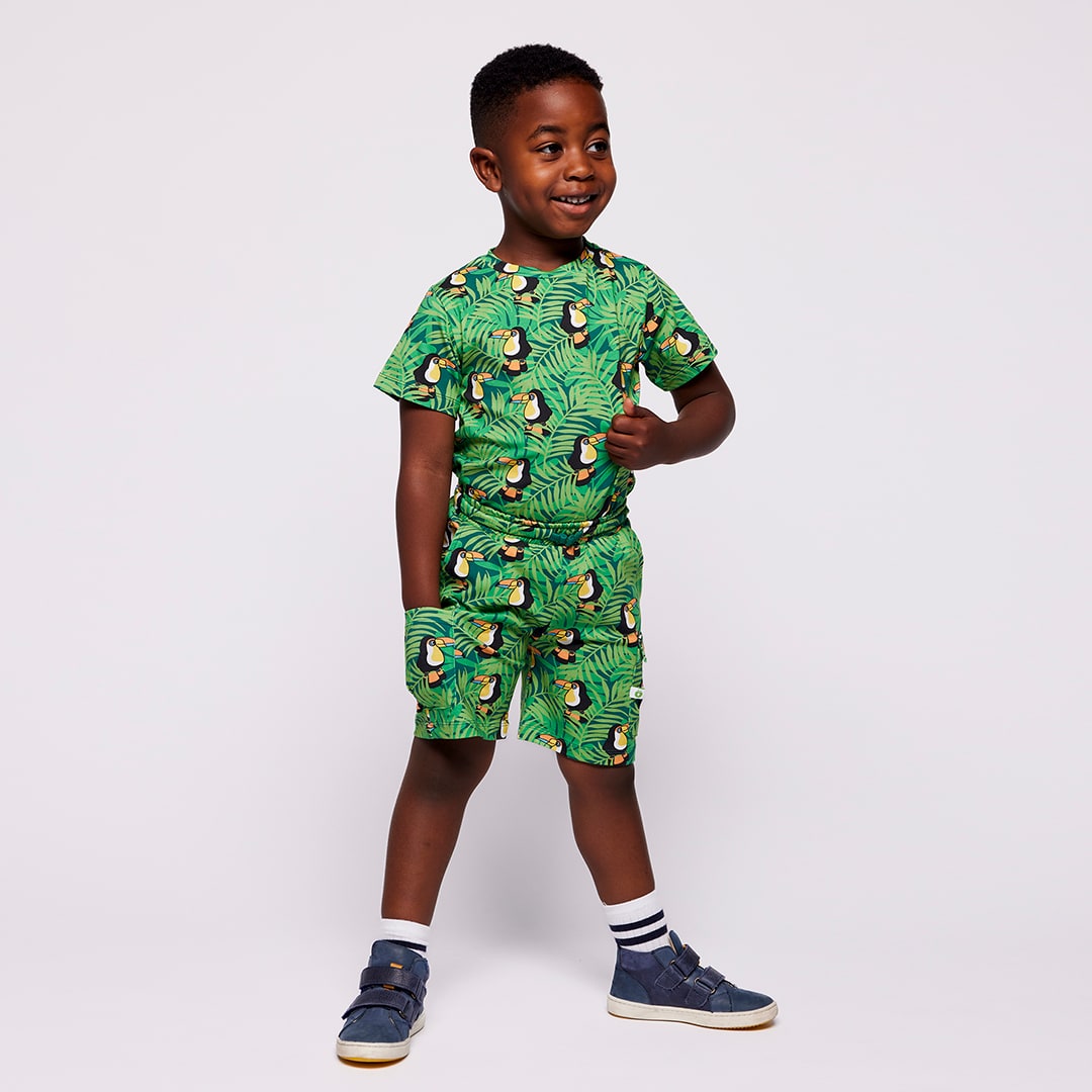 Vogt shorts med tukaner